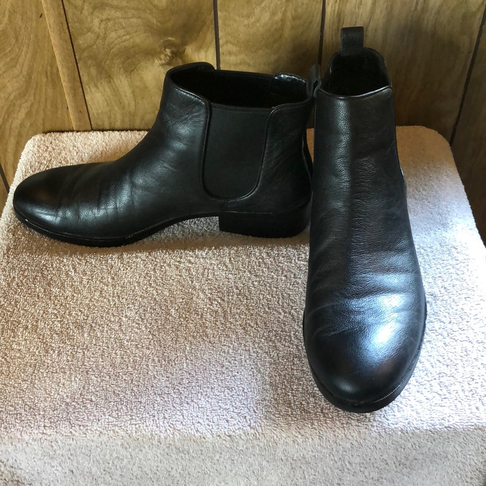 Cole Haan black leather boots size 9